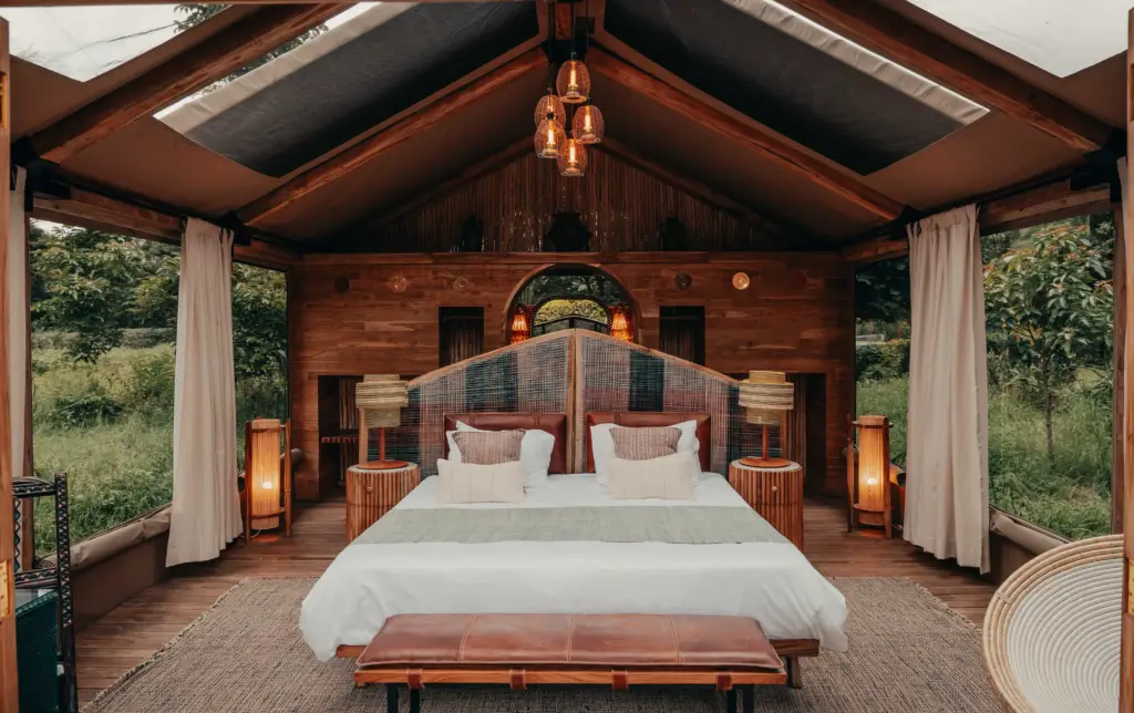 Wayo Green Camp Manyara Double room with both side windows