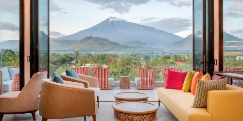 Lounge at Gran Melia Arusha Hotel